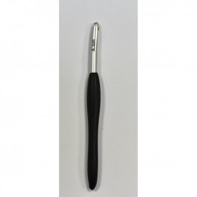 Crochet hook with rubber handle, 6 mm